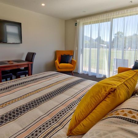 Motel Annies On Milford à Te Anau Extérieur photo