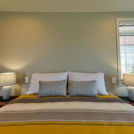 Motel Annies On Milford à Te Anau Extérieur photo