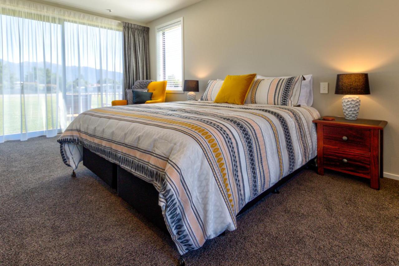 Motel Annies On Milford à Te Anau Extérieur photo