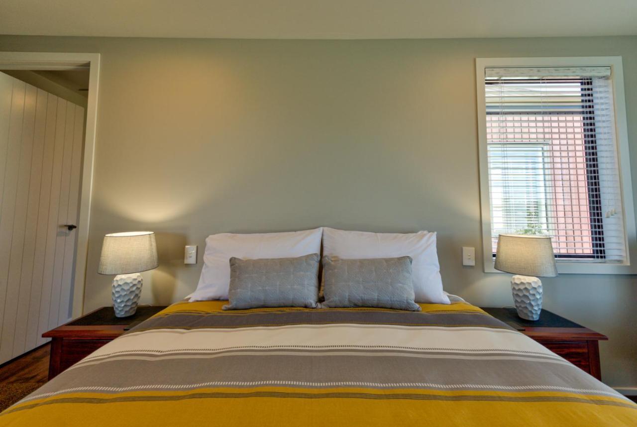 Motel Annies On Milford à Te Anau Extérieur photo