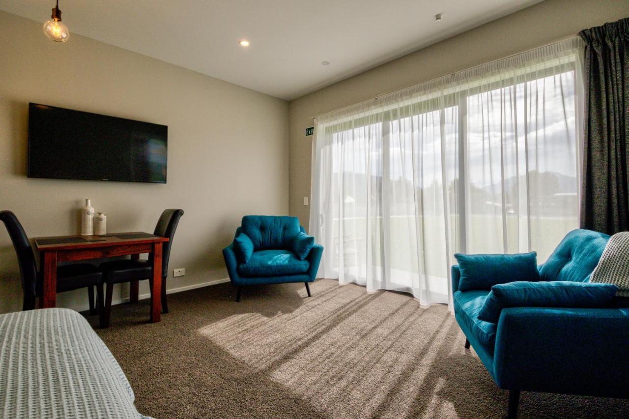 Motel Annies On Milford à Te Anau Extérieur photo