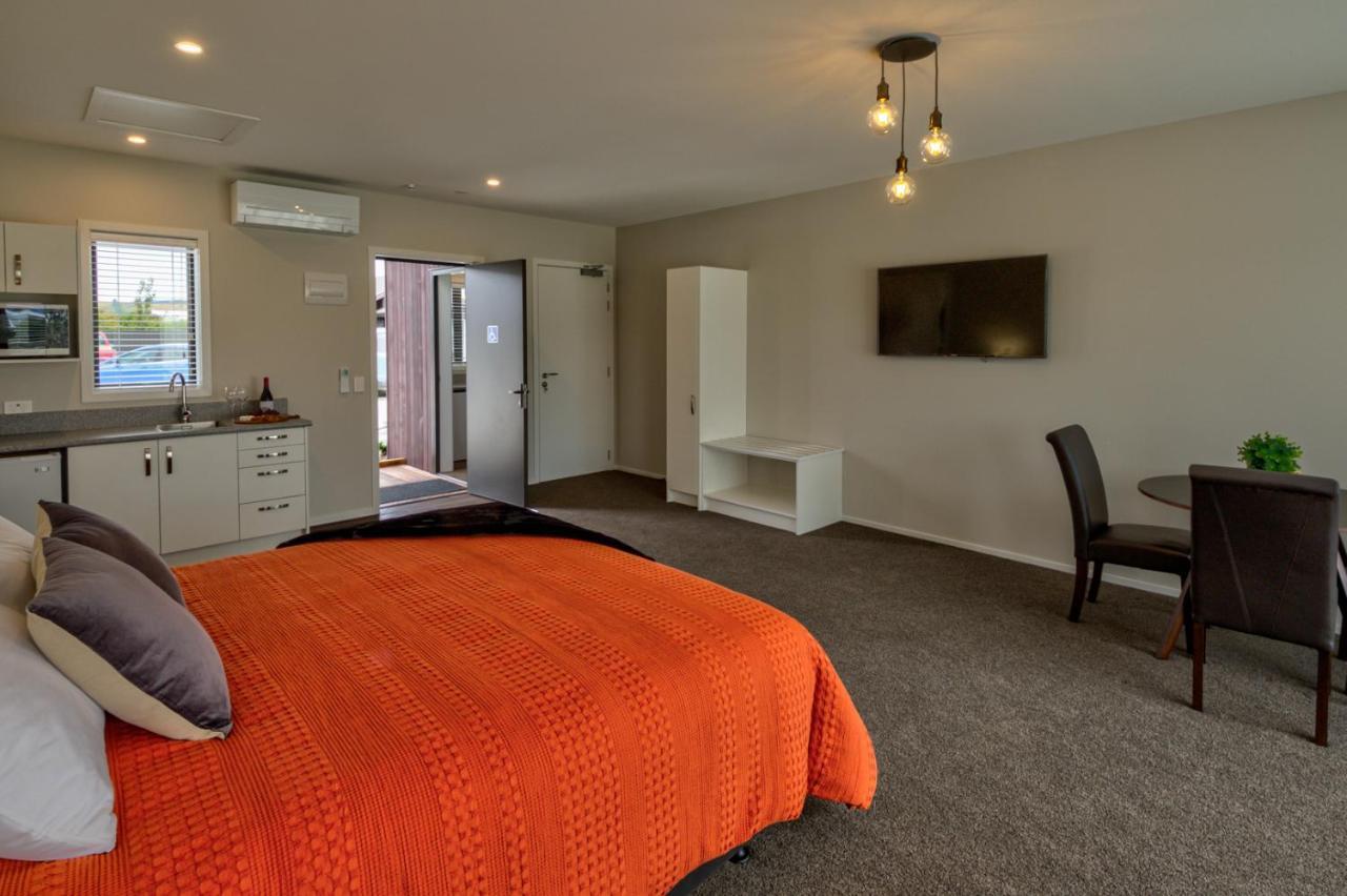Motel Annies On Milford à Te Anau Extérieur photo