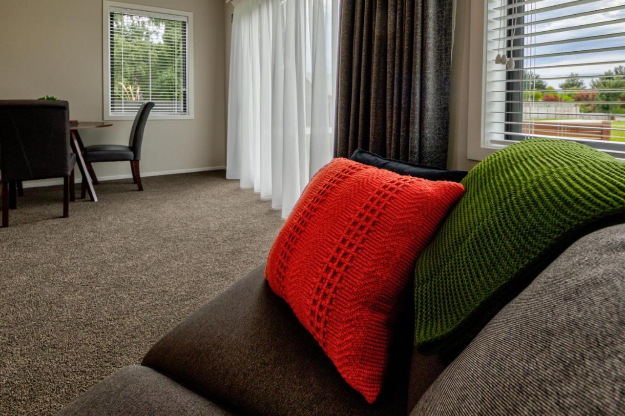 Motel Annies On Milford à Te Anau Extérieur photo