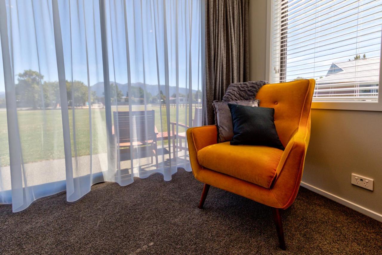 Motel Annies On Milford à Te Anau Extérieur photo