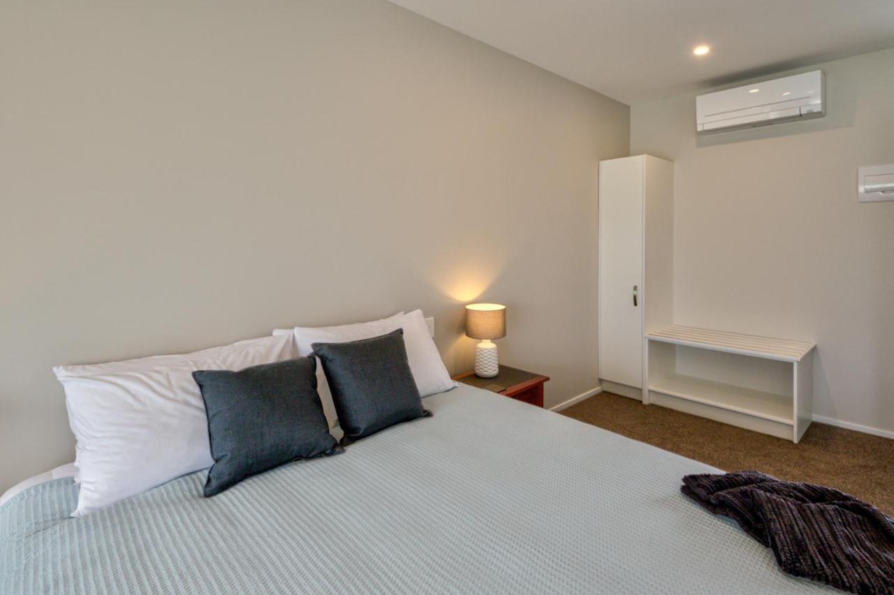 Motel Annies On Milford à Te Anau Extérieur photo