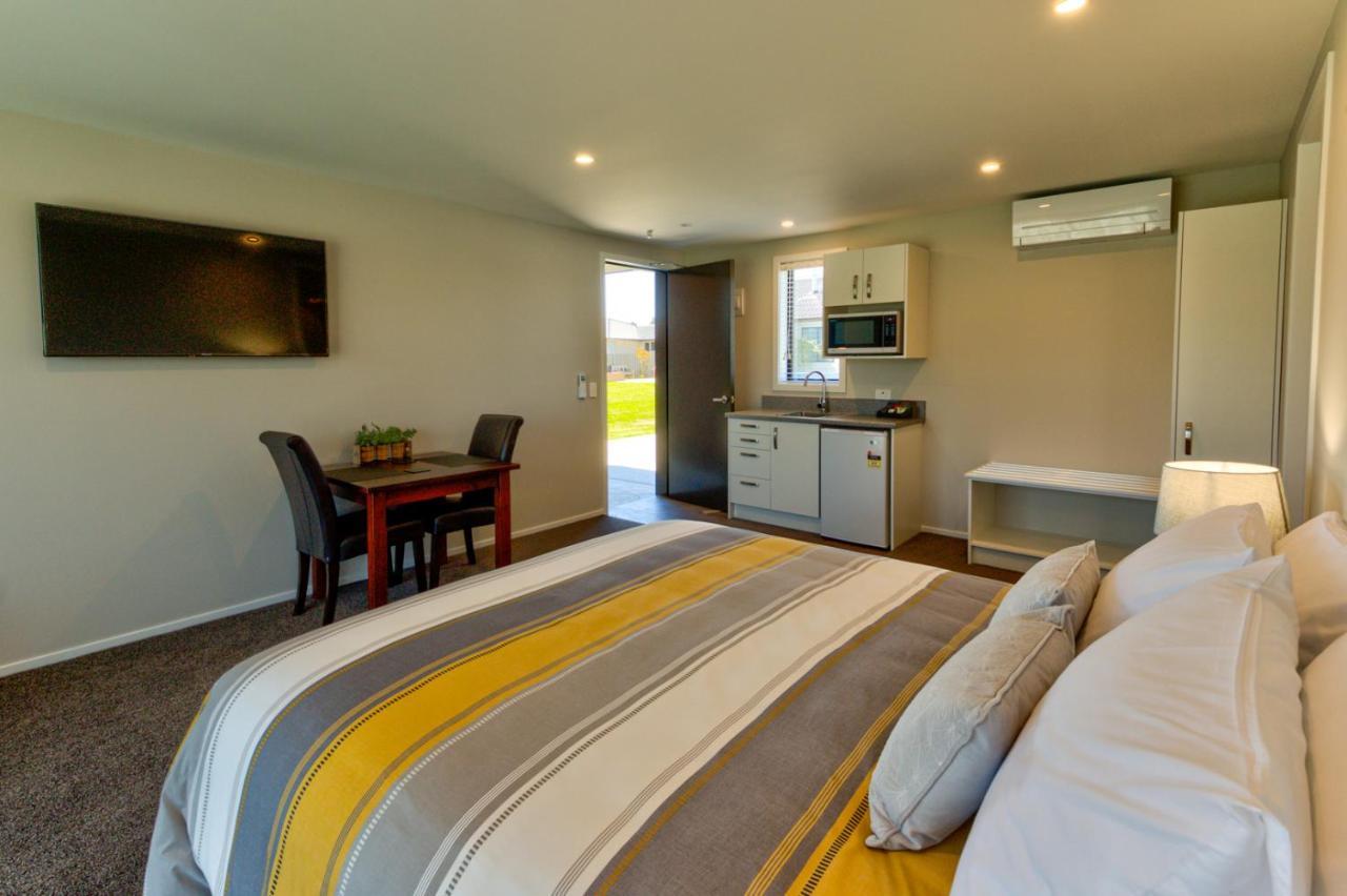 Motel Annies On Milford à Te Anau Extérieur photo