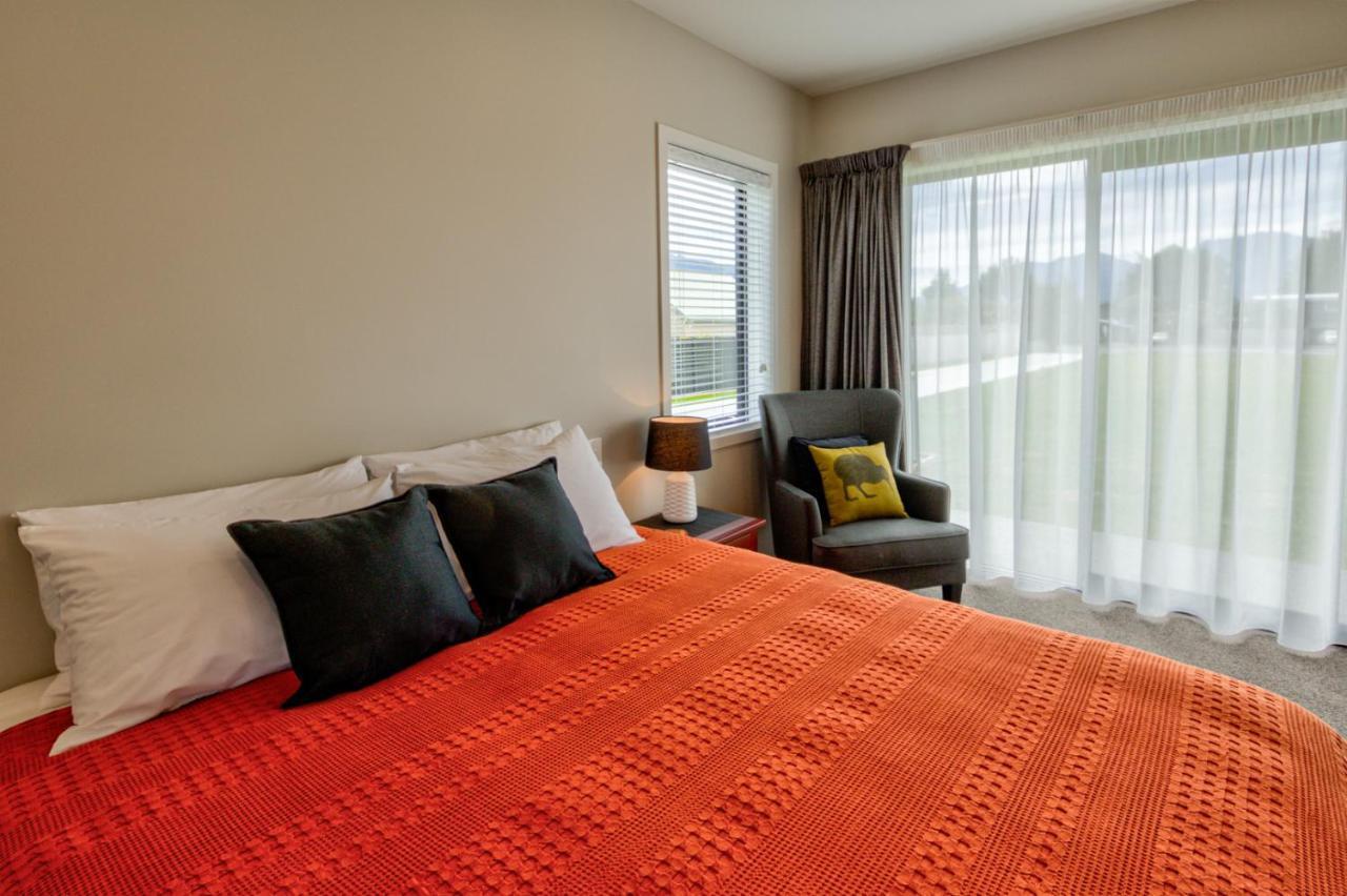 Motel Annies On Milford à Te Anau Extérieur photo